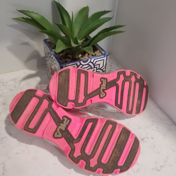 👟FILA RUN SNEAKERS - Picture 3 of 7